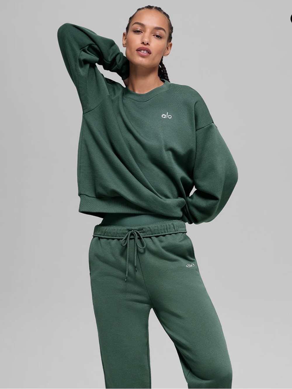 NWT rare ALO Yoga Accolade crewneck sweatshirt in Clover Green colorway